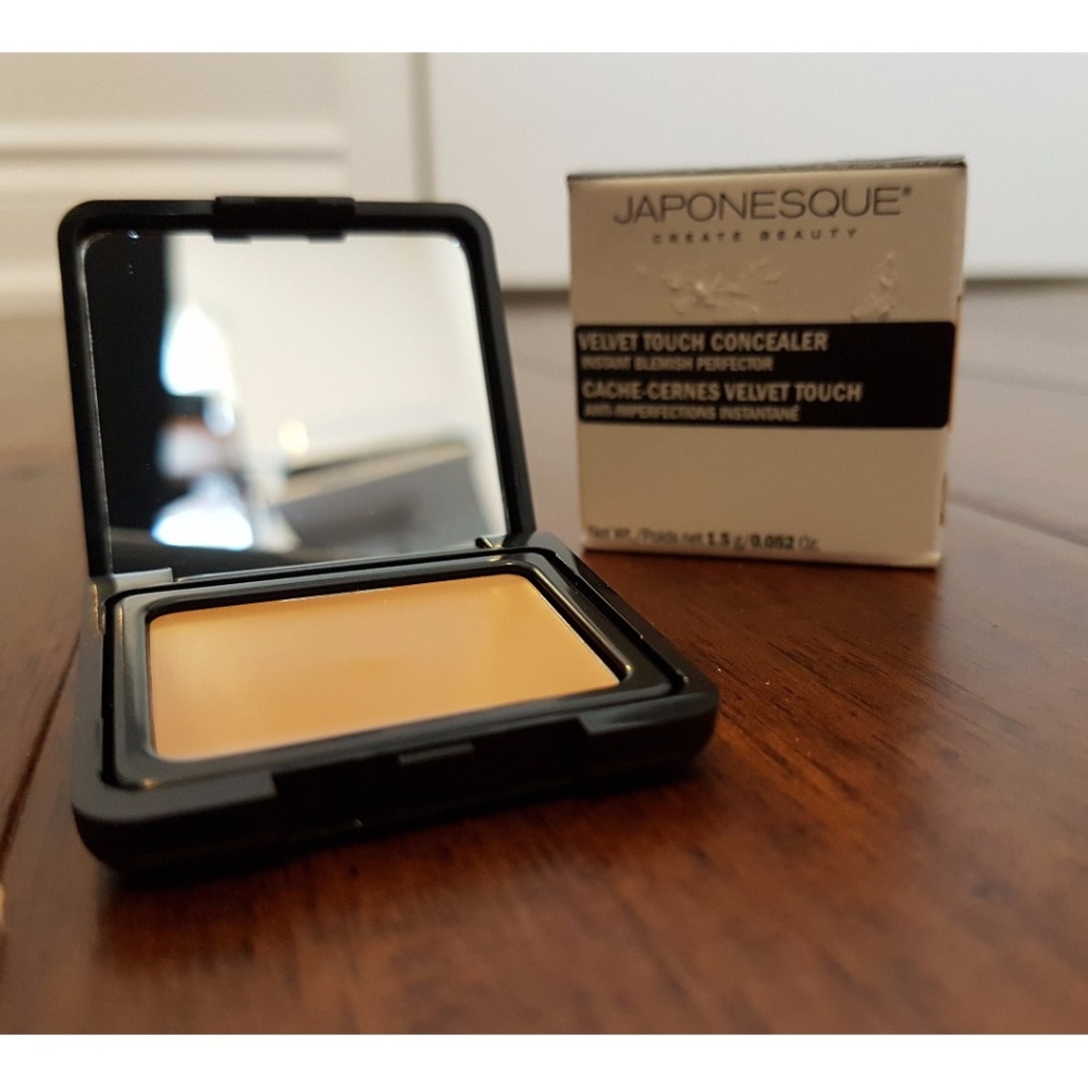 Brand new Japonesque concealer